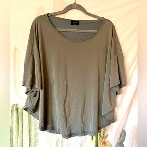 Women’s Vici Super Soft Flow Top 🌵Medium